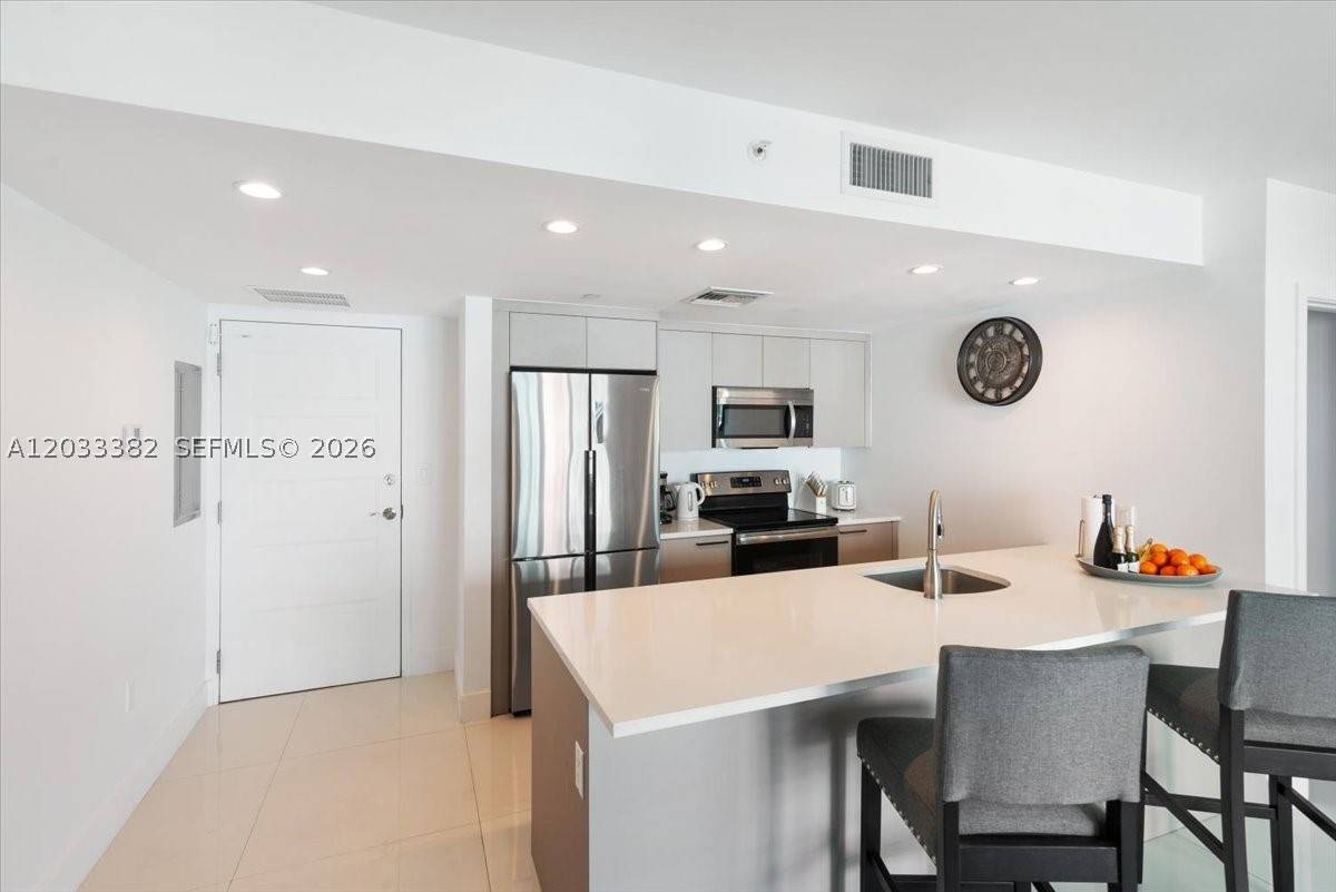 ONE BAY HARBOR CONDO - Residential