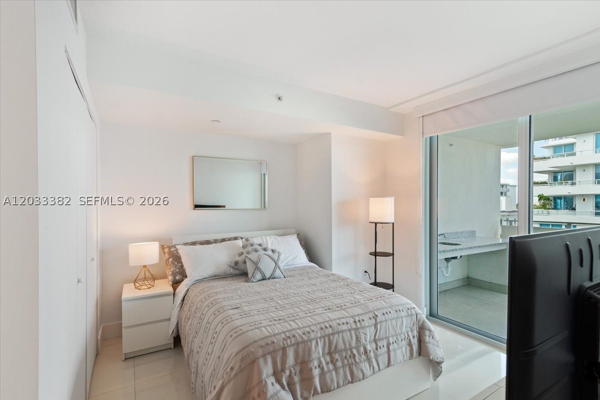 ONE BAY HARBOR CONDO - Residential