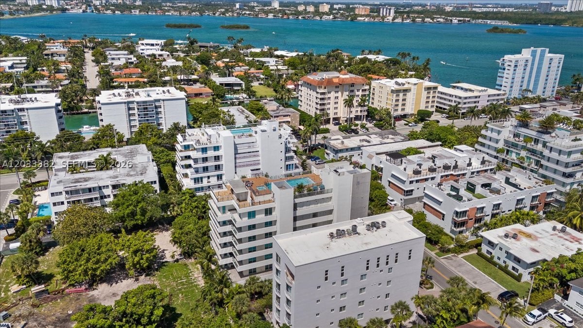 ONE BAY HARBOR CONDO - Residential