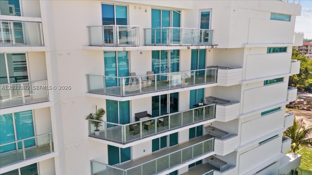 ONE BAY HARBOR CONDO - Residential