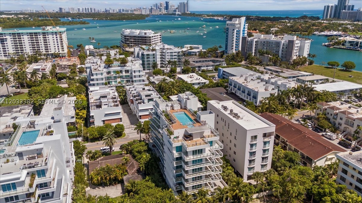 ONE BAY HARBOR CONDO - Residential