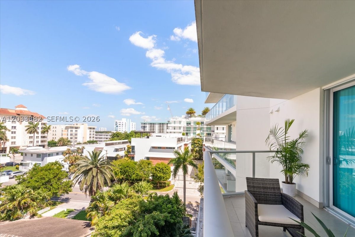 ONE BAY HARBOR CONDO - Residential
