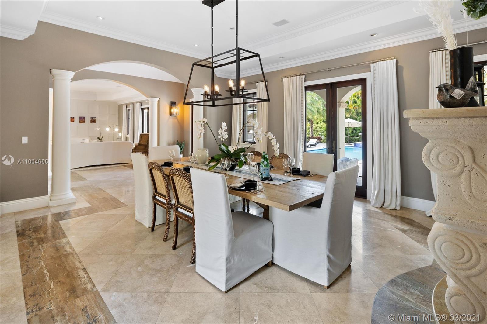 TOWN & RANCH ESTS - Residential