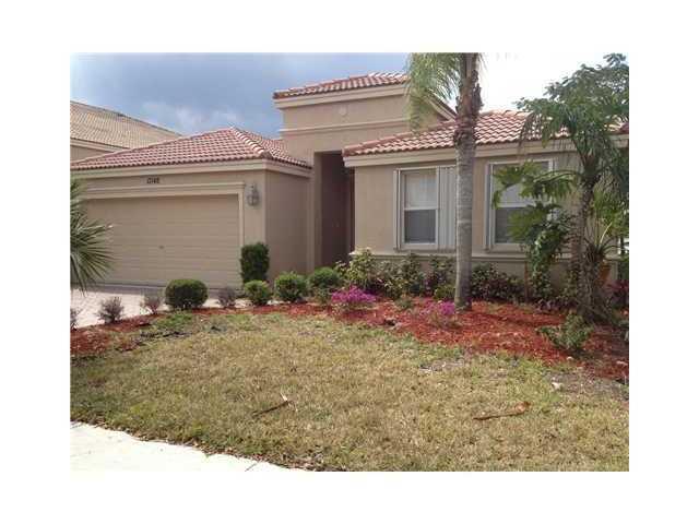 RIVIERA ISLES I 167-28 B - Residential Lease