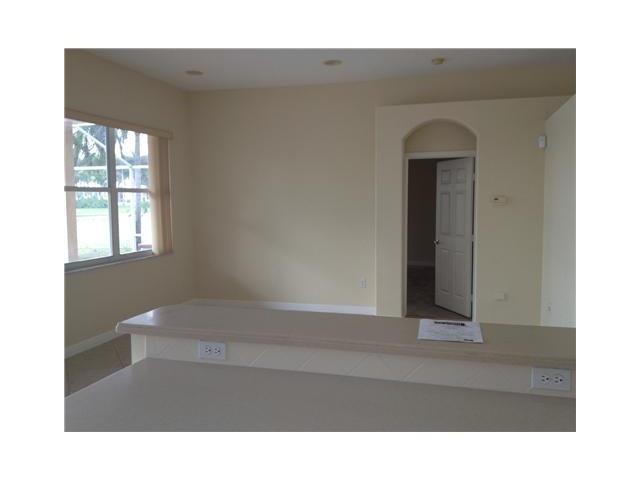 RIVIERA ISLES I 167-28 B - Residential Lease
