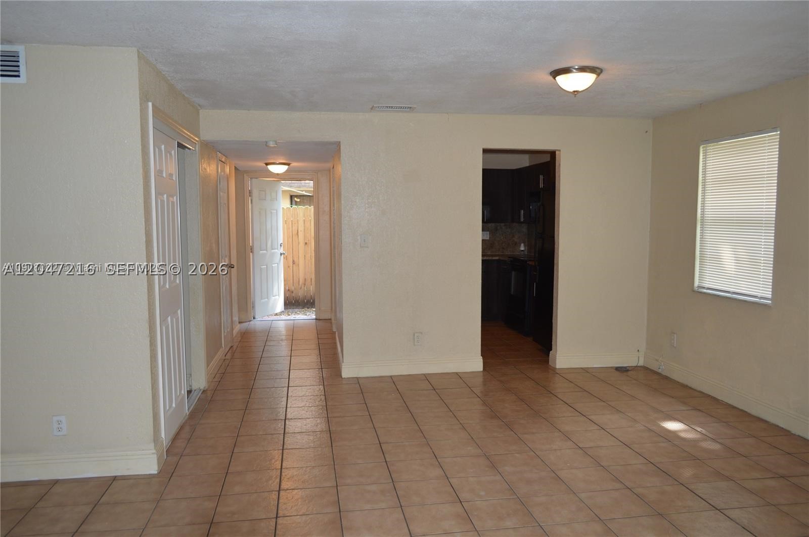 COLLIER GROVES - Residential Income