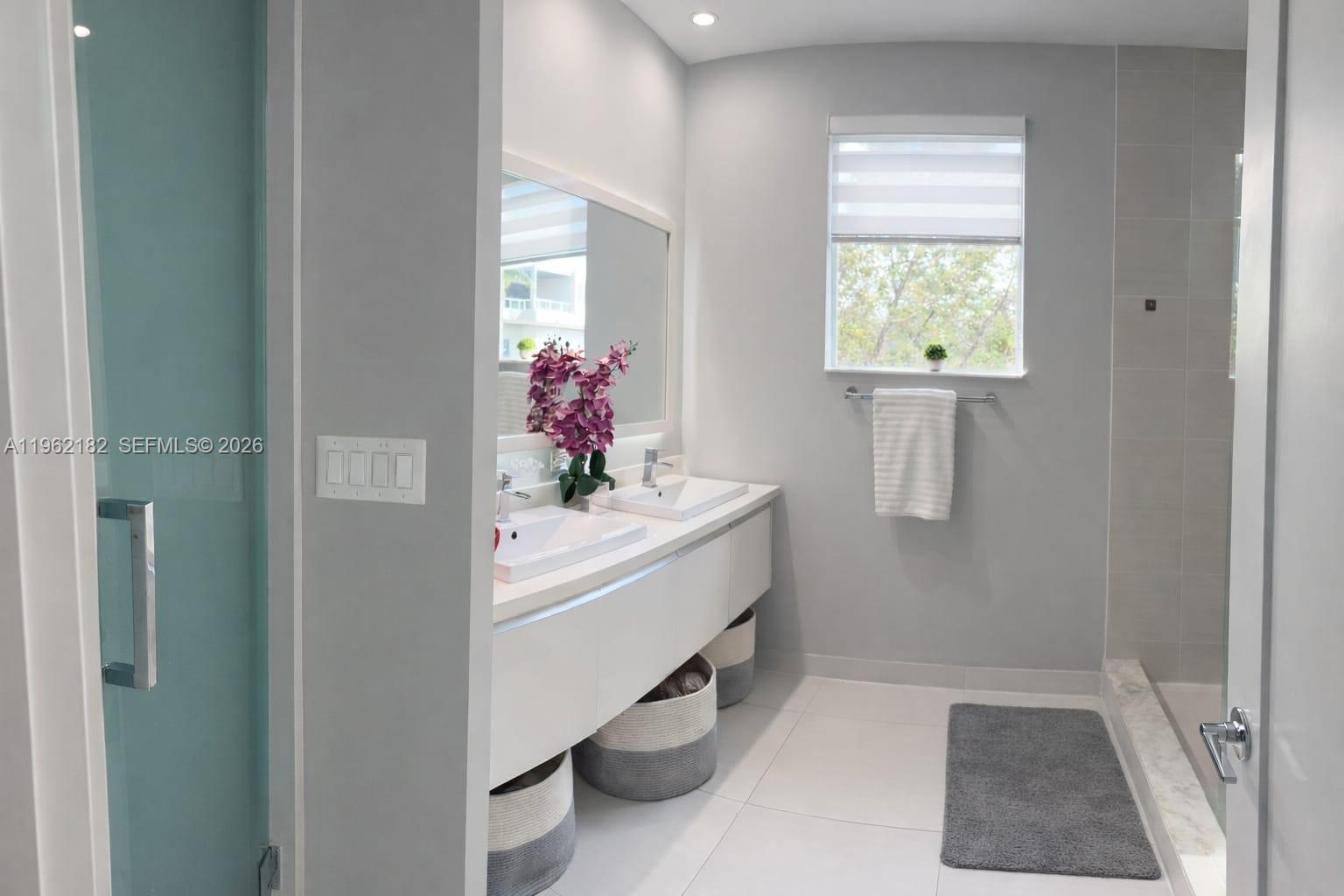 LANDMARK AT DORAL - Residential