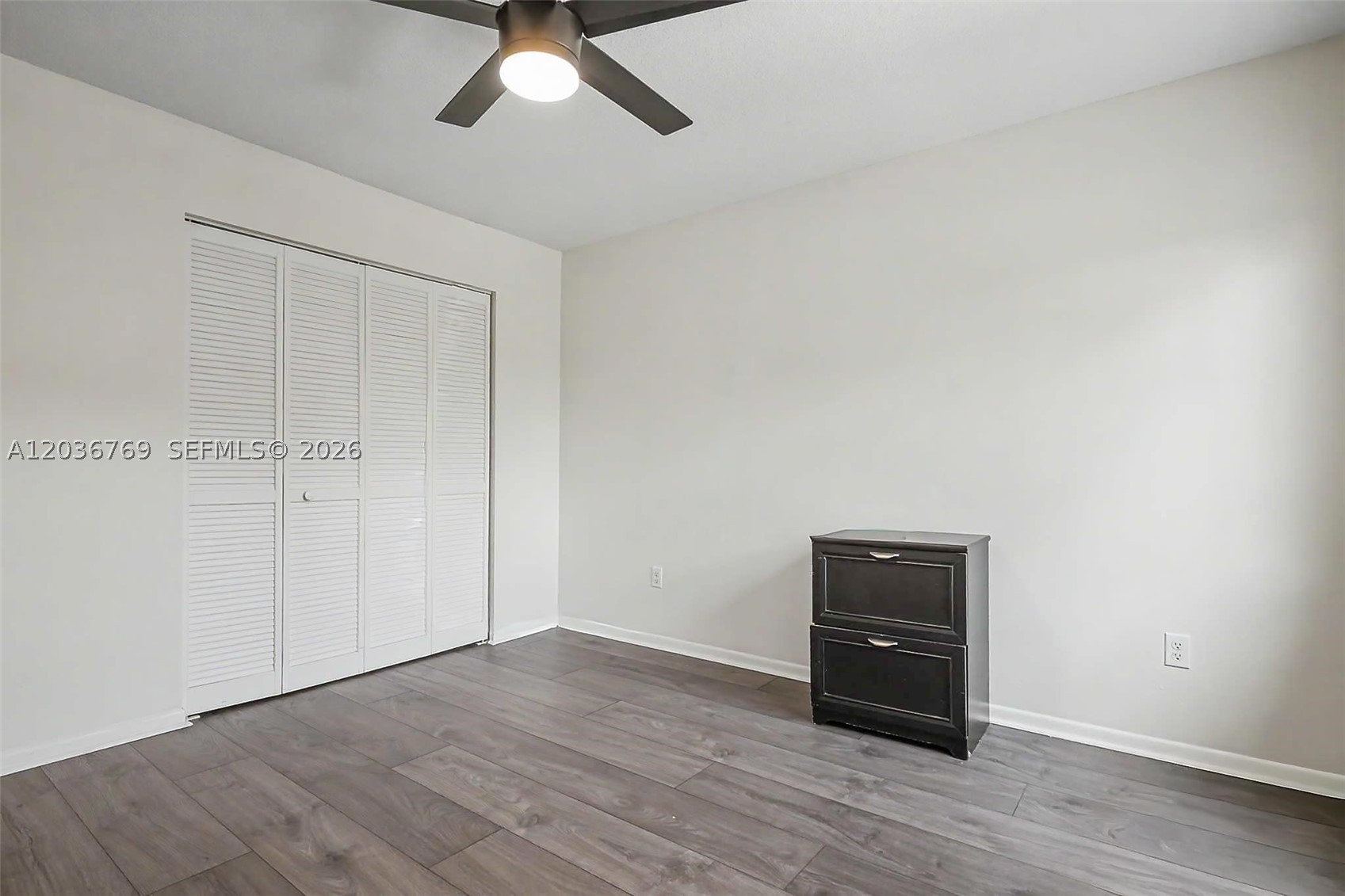 EMBASSY LAKES - Residential Lease