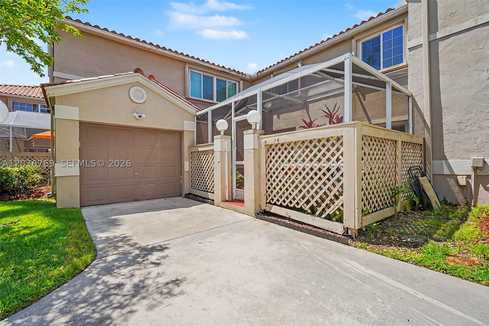 EMBASSY LAKES - Residential Lease