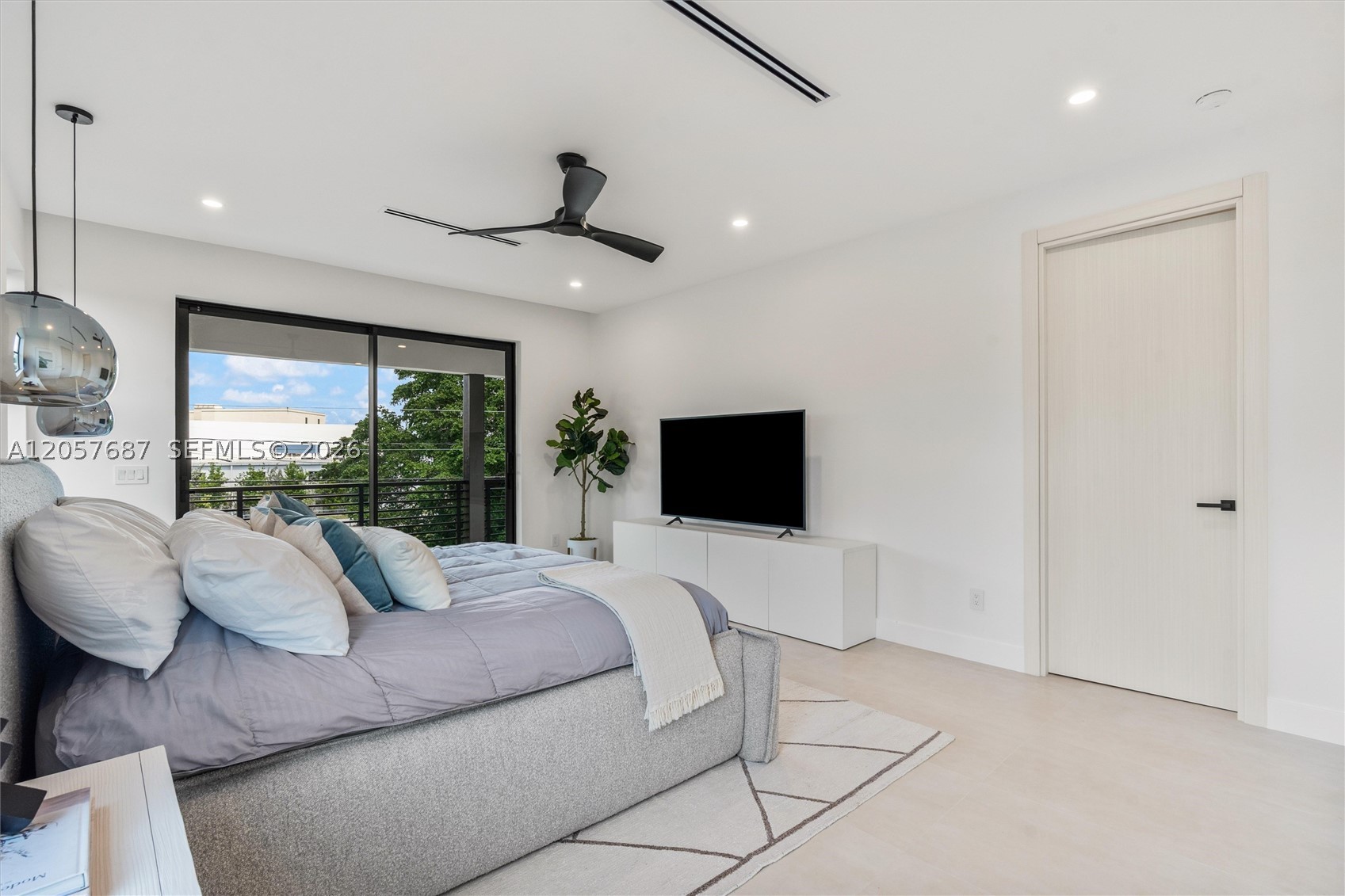 HOLIDAY HEIGHTS - Residential