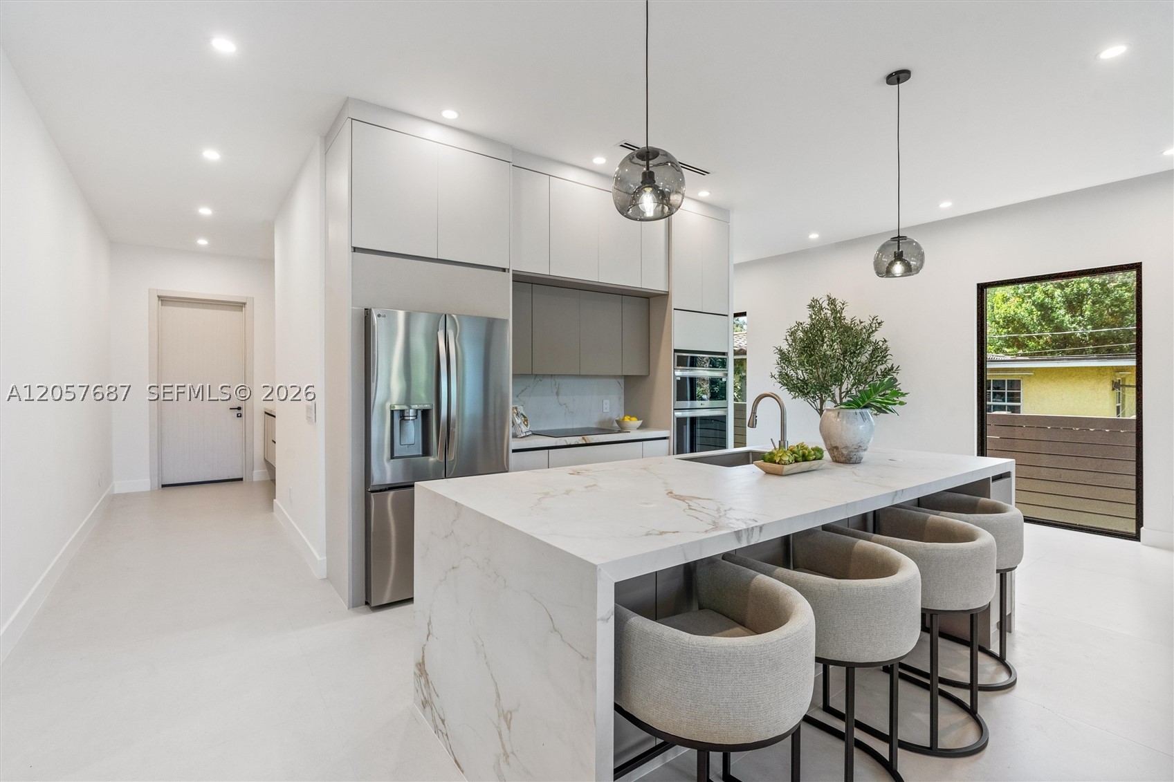 HOLIDAY HEIGHTS - Residential