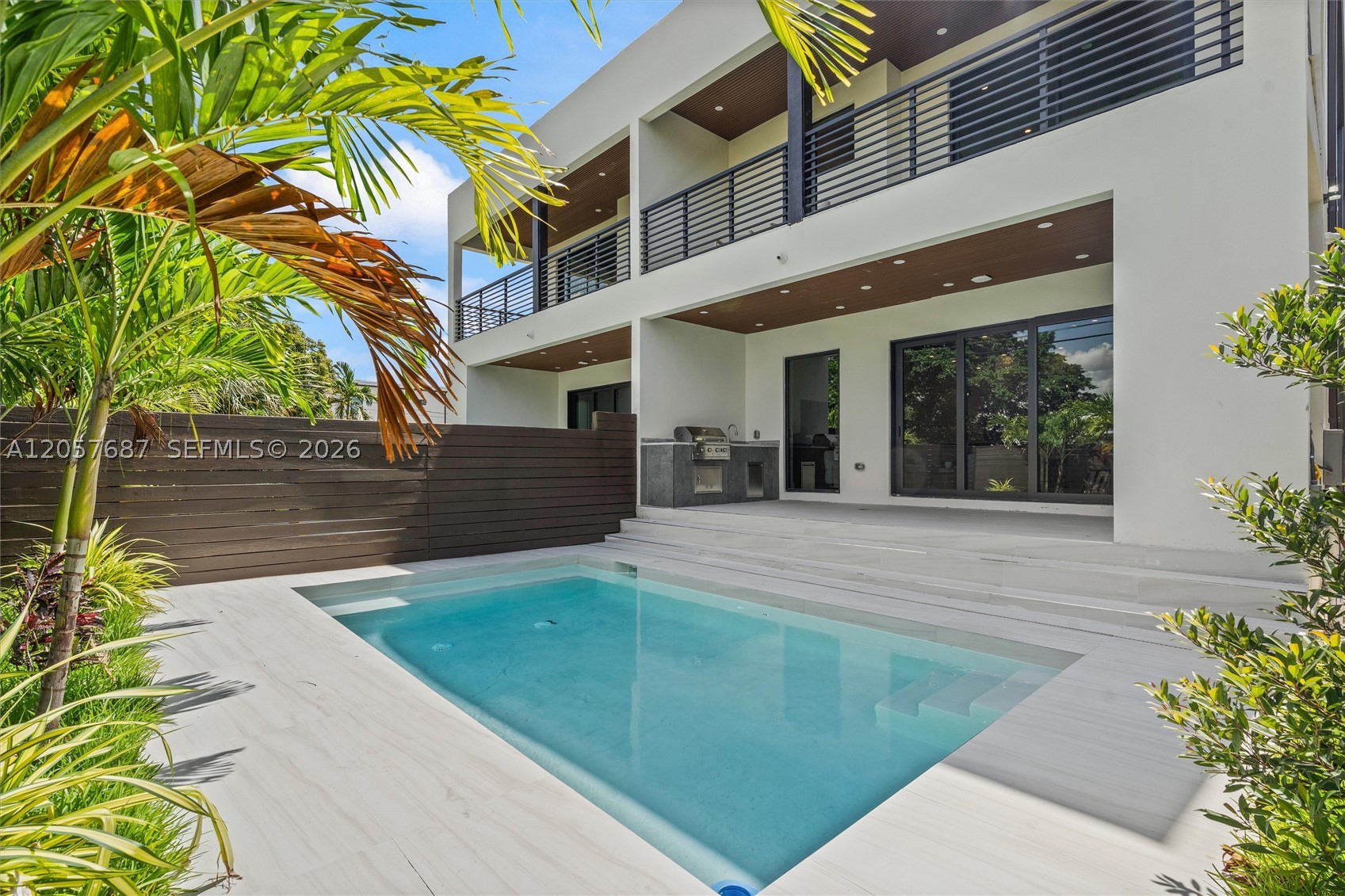 HOLIDAY HEIGHTS - Residential