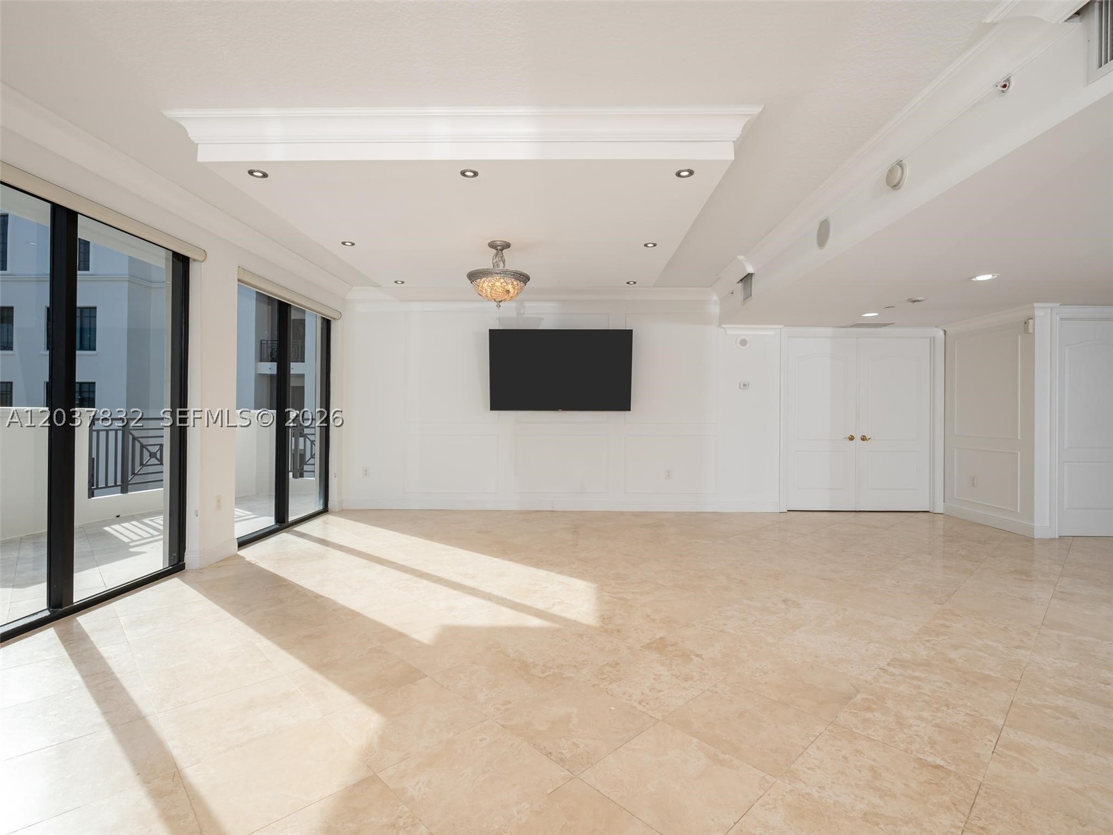 200 EAST PALMETTO PARK CO - Residential Lease