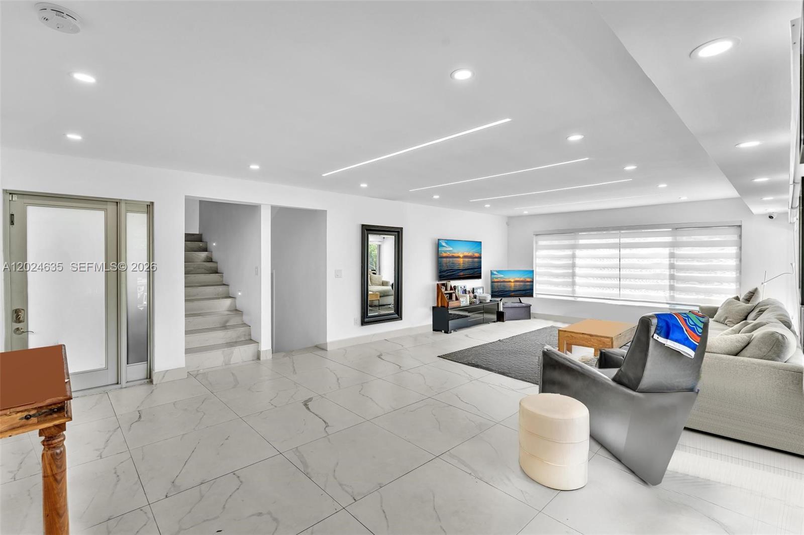 ALTOS DEL MAR NO 5 - Residential Lease