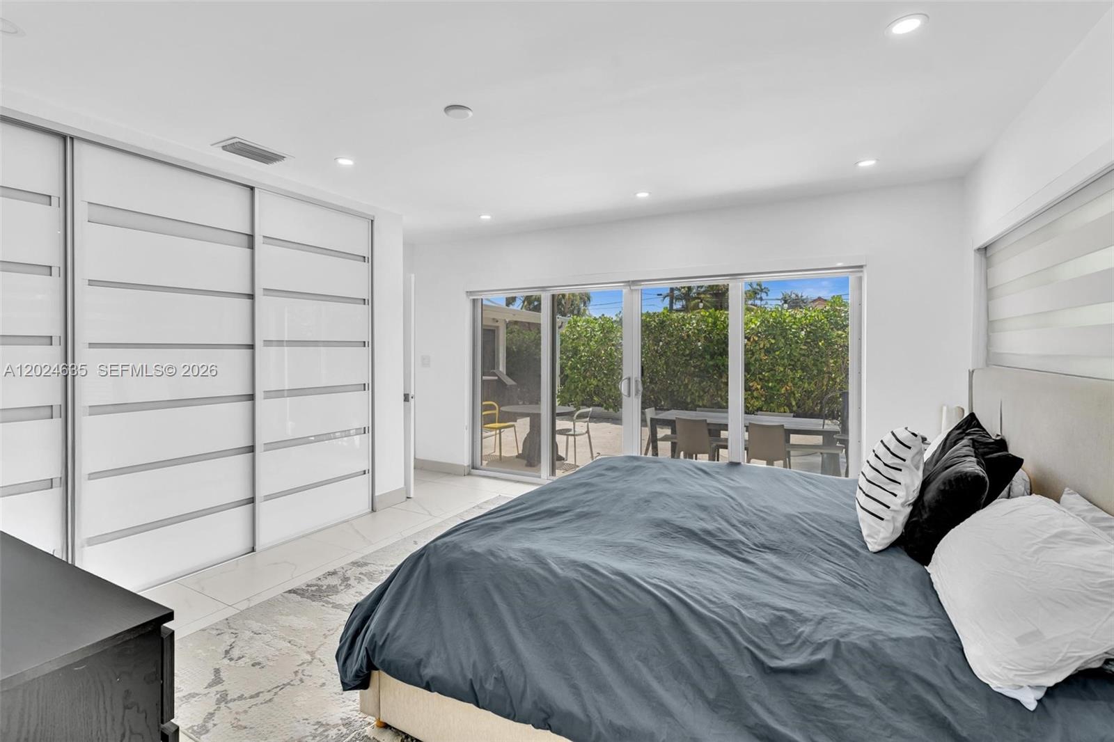 ALTOS DEL MAR NO 5 - Residential Lease