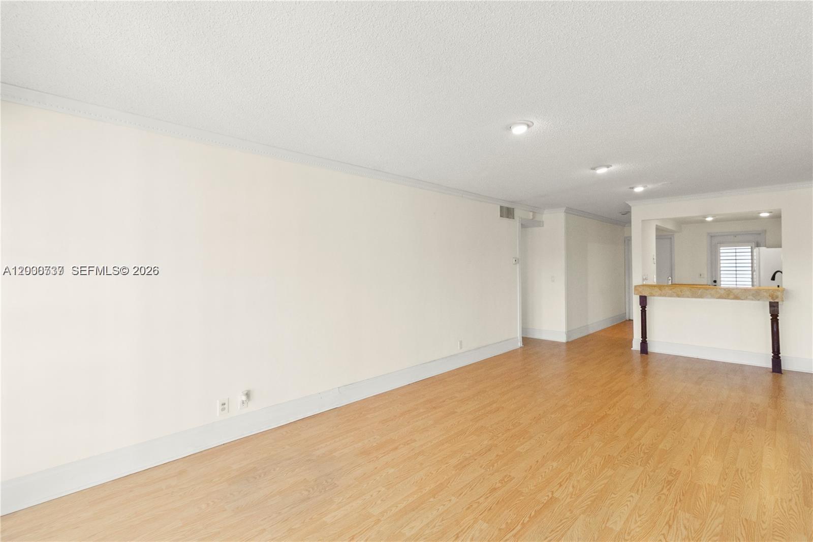 ISLE OF PARADISE CO-OP F - Residential Lease