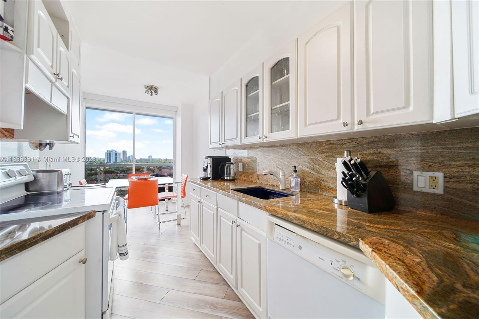 PORTSVIEW @ THE WATERWAYS - Residential