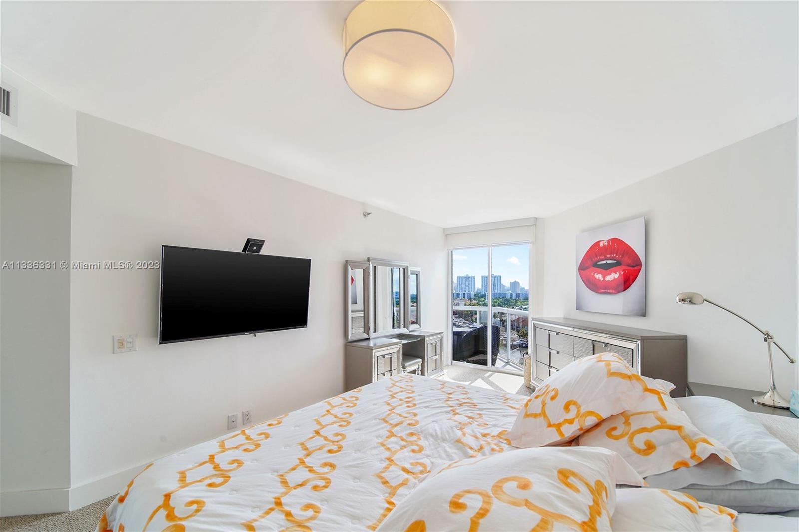 PORTSVIEW @ THE WATERWAYS - Residential