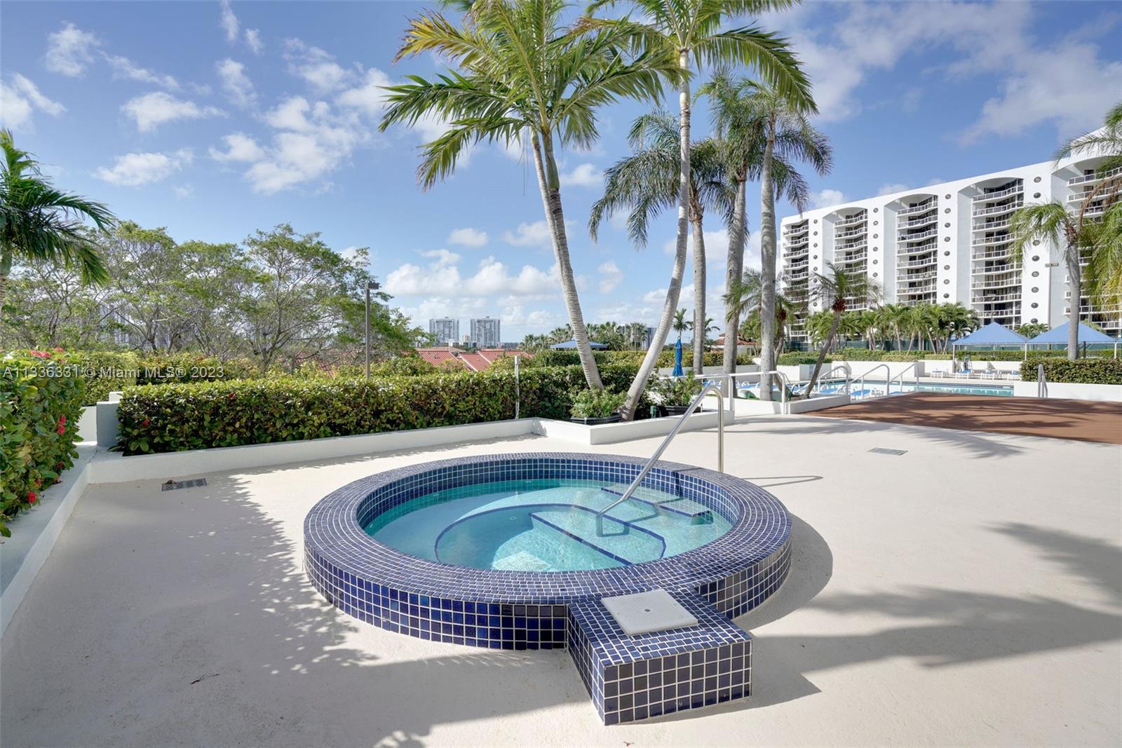 PORTSVIEW @ THE WATERWAYS - Residential