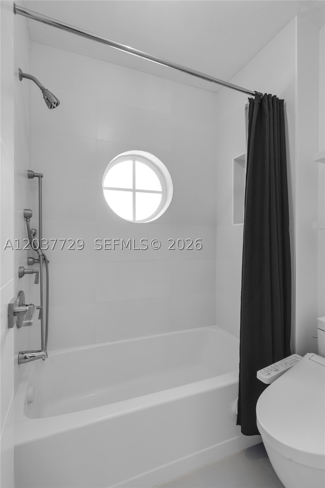 SILVER LAKES PHASE III - Residential