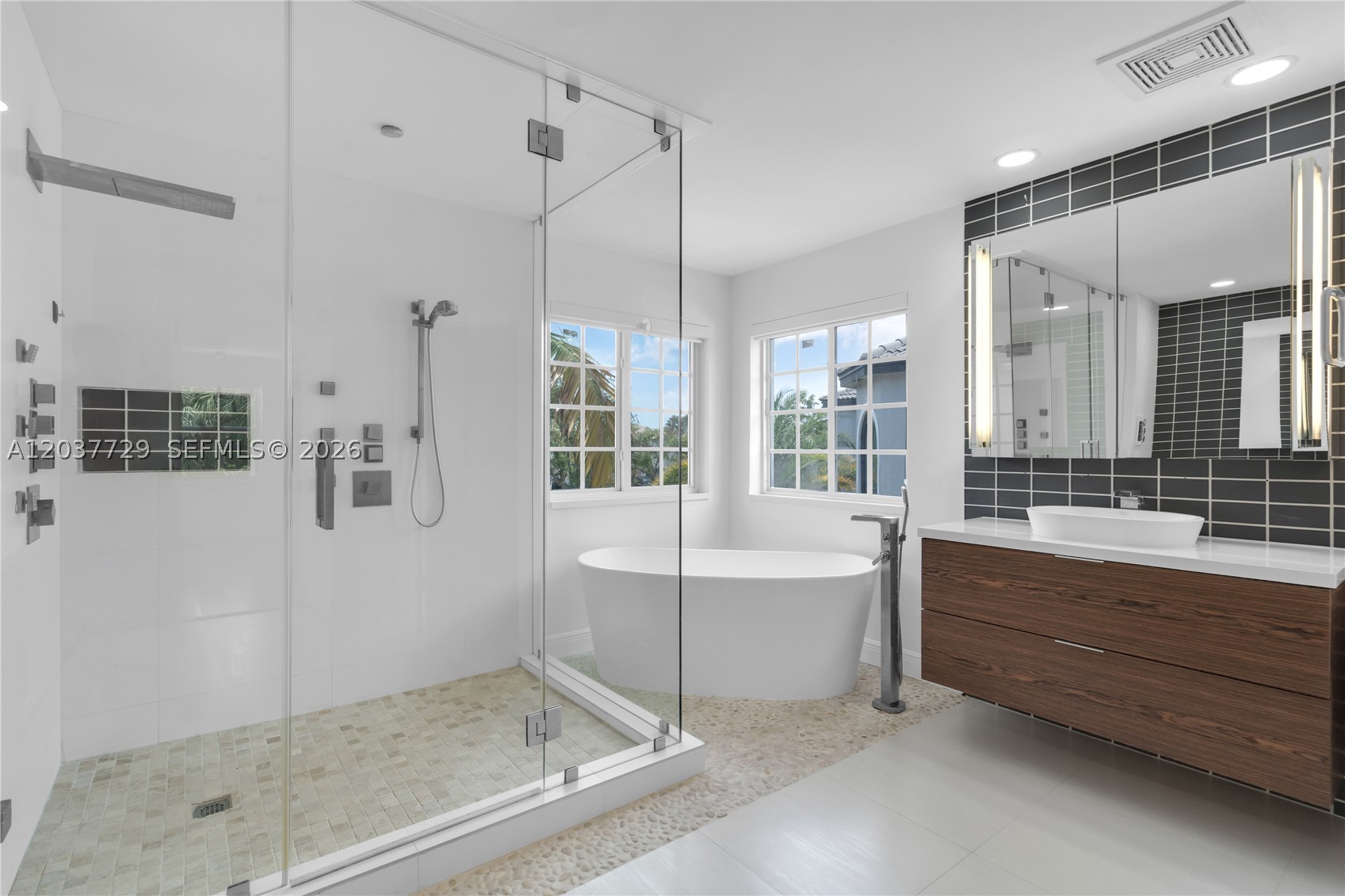 SILVER LAKES PHASE III - Residential