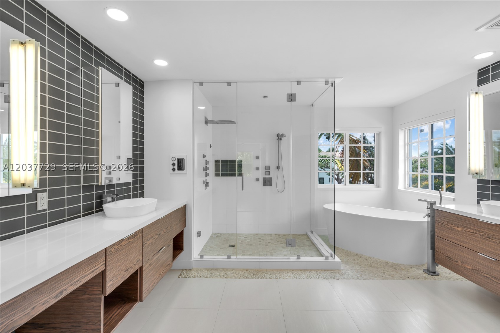 SILVER LAKES PHASE III - Residential