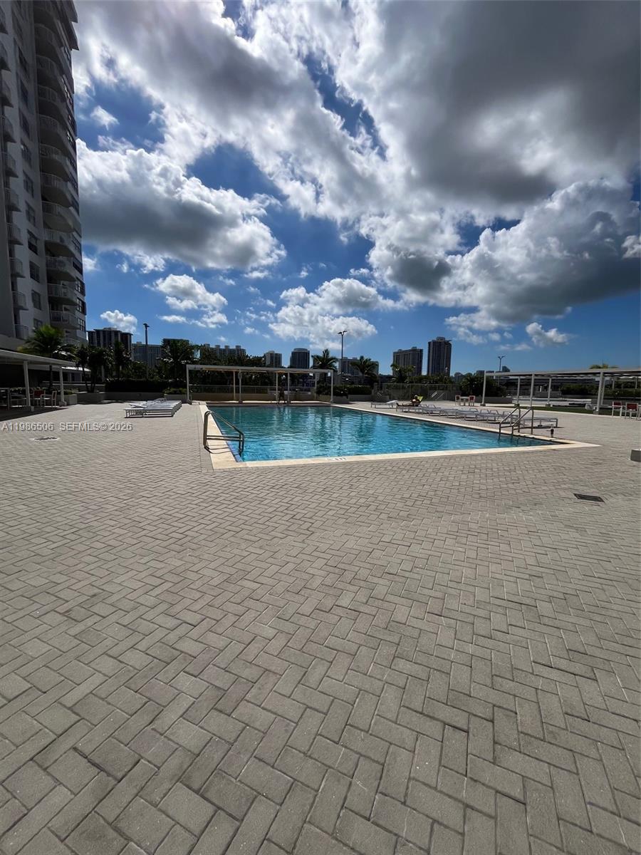 DEL PRADO MARINA - Residential