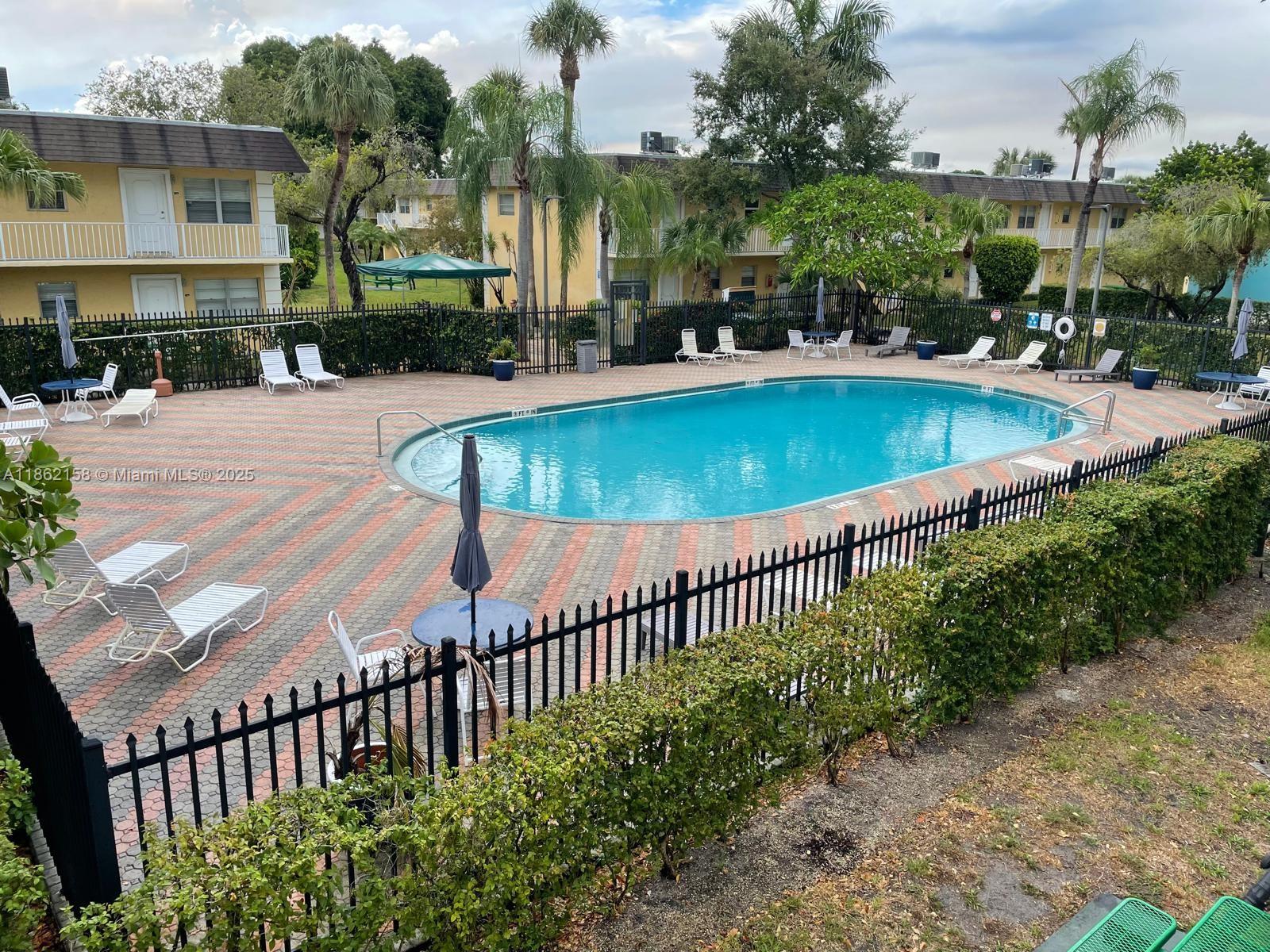 VILLAGE PARK AT OAKLAND C - Residential