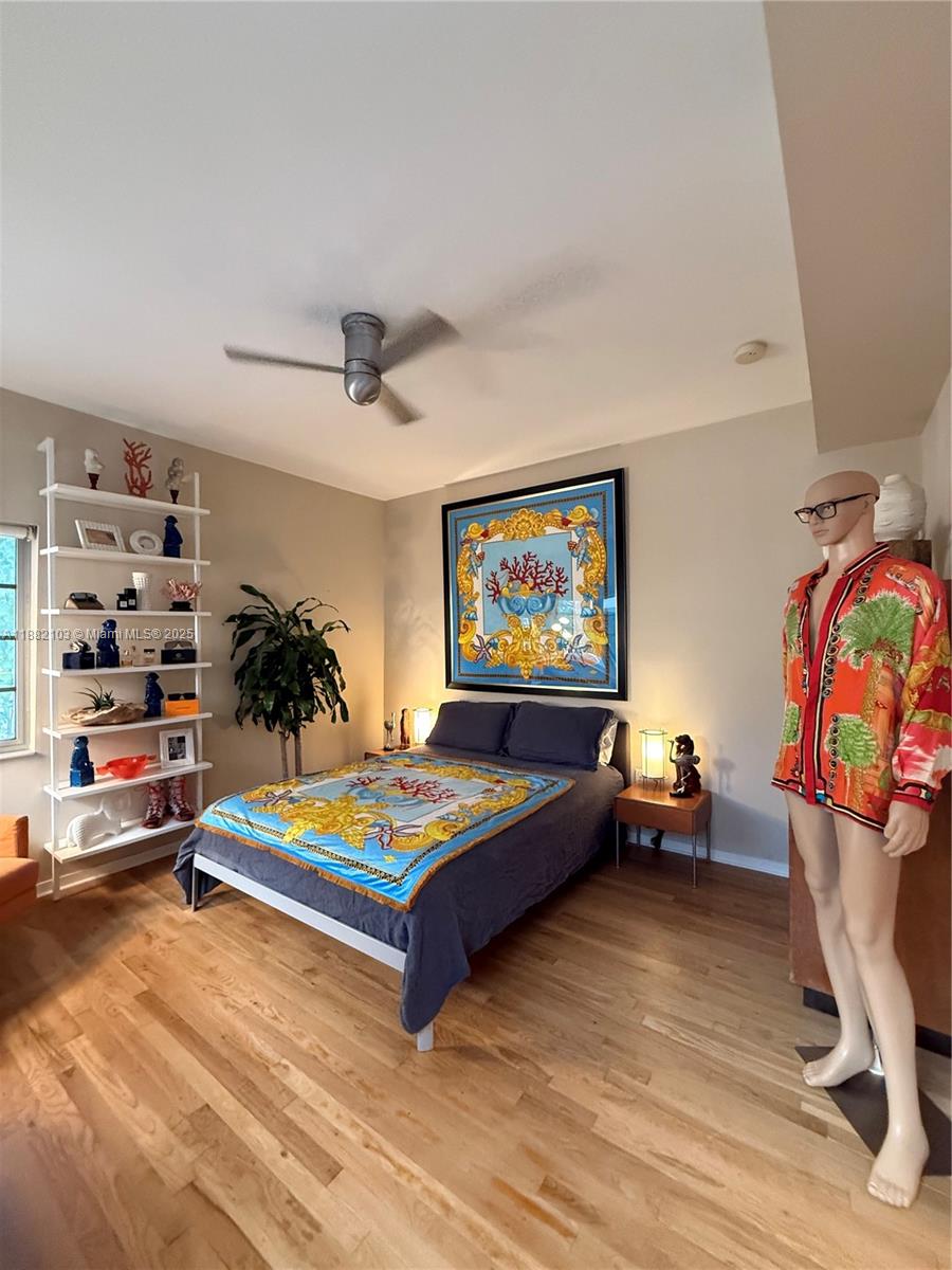 MICHIGAN PLACE CONDO - Residential