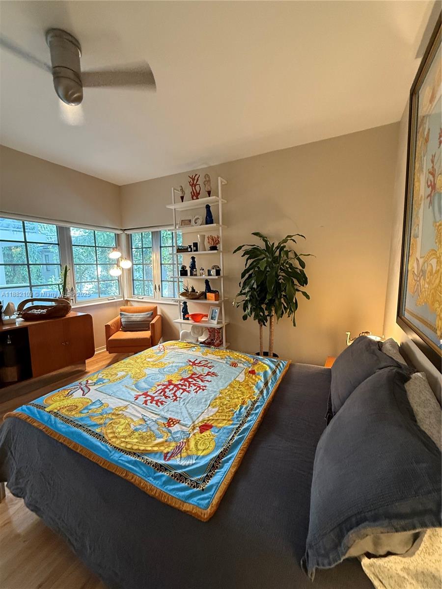 MICHIGAN PLACE CONDO - Residential