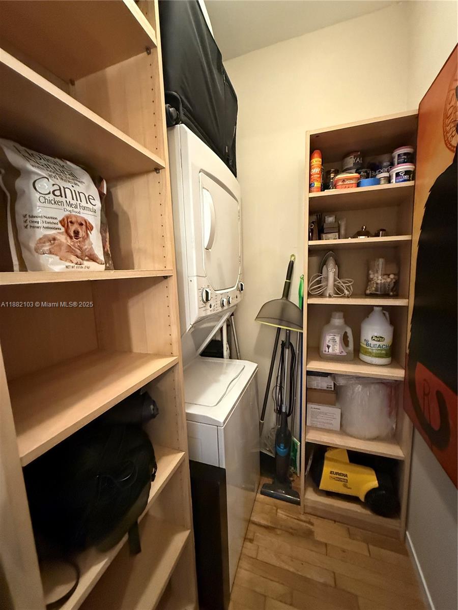 MICHIGAN PLACE CONDO - Residential
