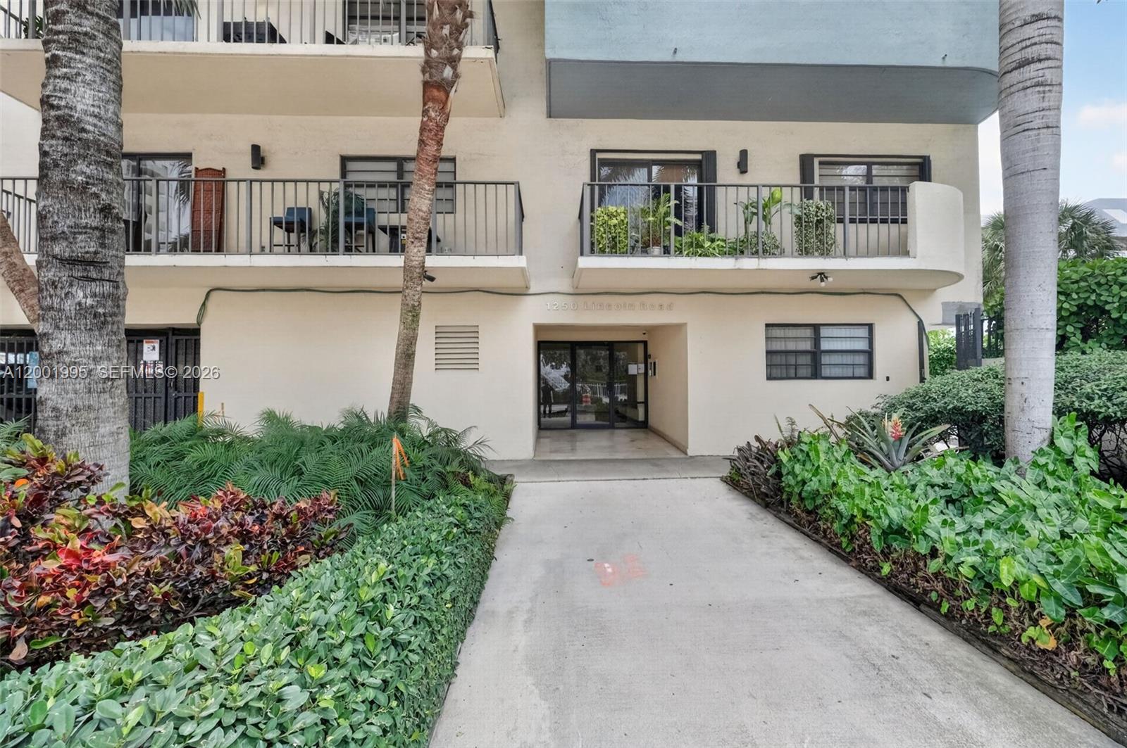 LINCOLN WEST GARDENS CONDO - Residential