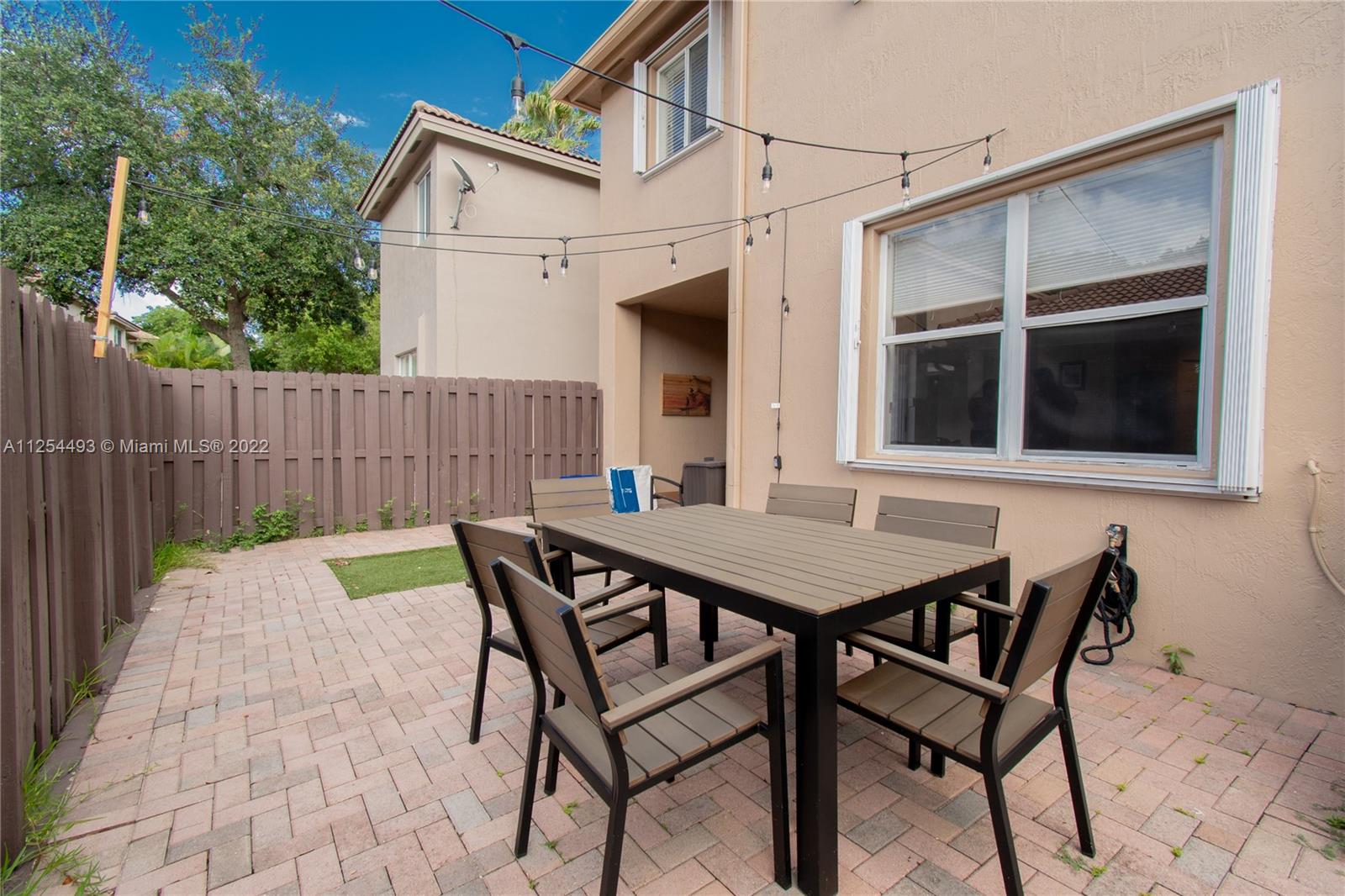 DORAL ISLES MARTINIQUE - Residential Lease