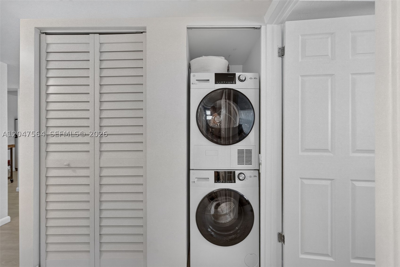 SUNWOOD CONDO - Residential