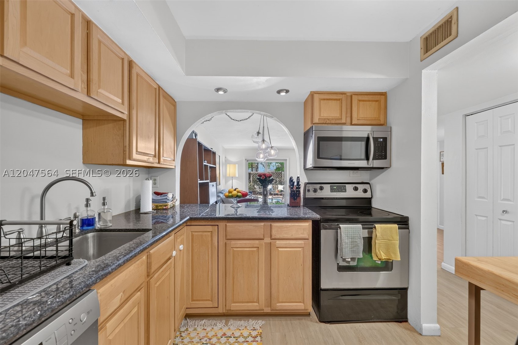 SUNWOOD CONDO - Residential