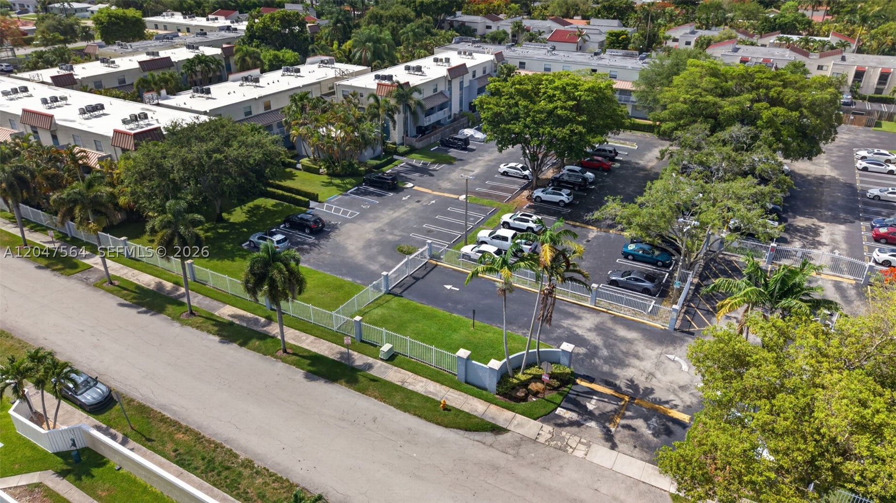 SUNWOOD CONDO - Residential