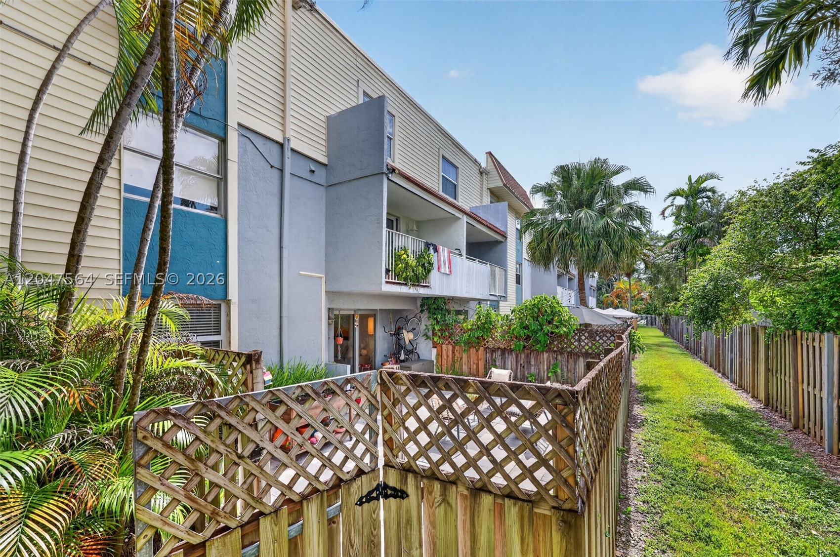 SUNWOOD CONDO - Residential