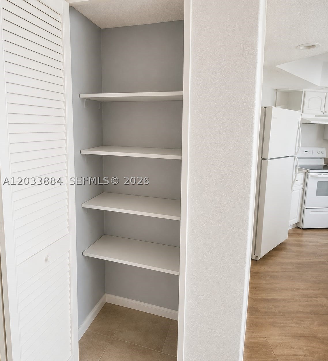 OCEANVIEW PARK CONDO - Residential Lease