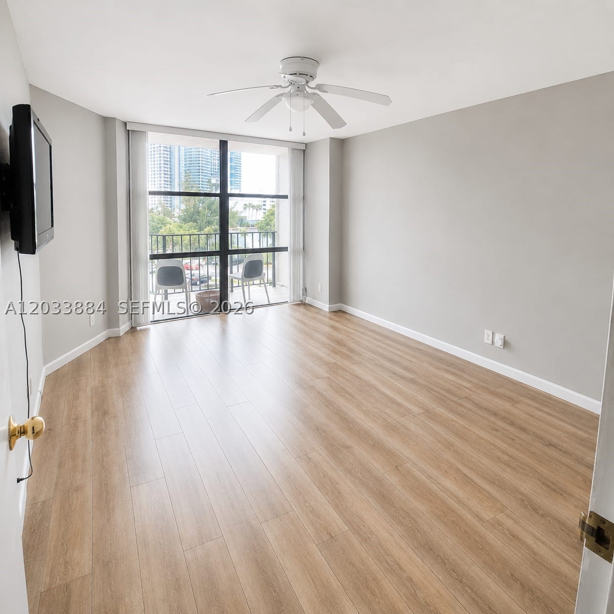 OCEANVIEW PARK CONDO - Residential Lease