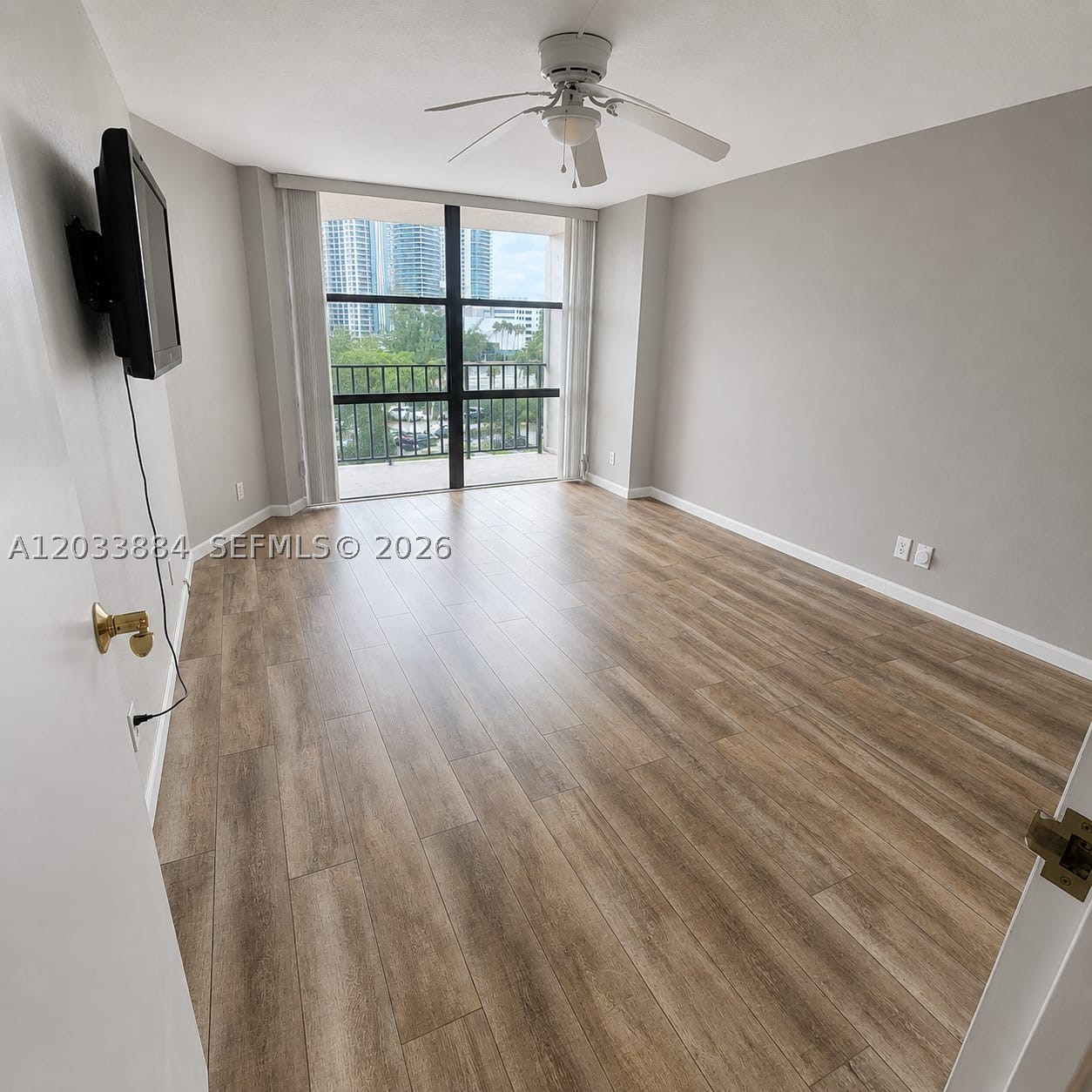 OCEANVIEW PARK CONDO - Residential Lease