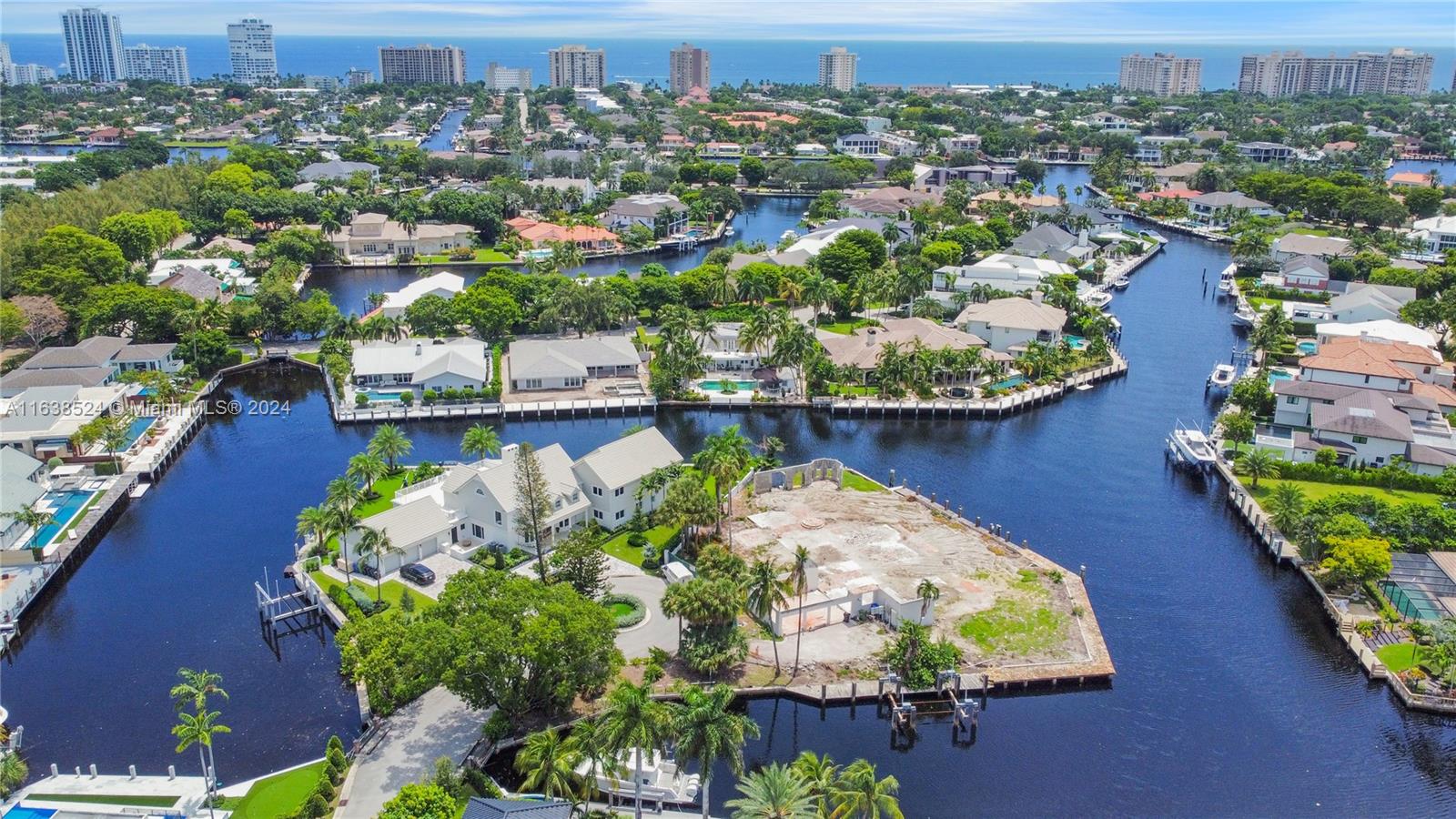 BAY COLONY SEC OF LANDING - Land