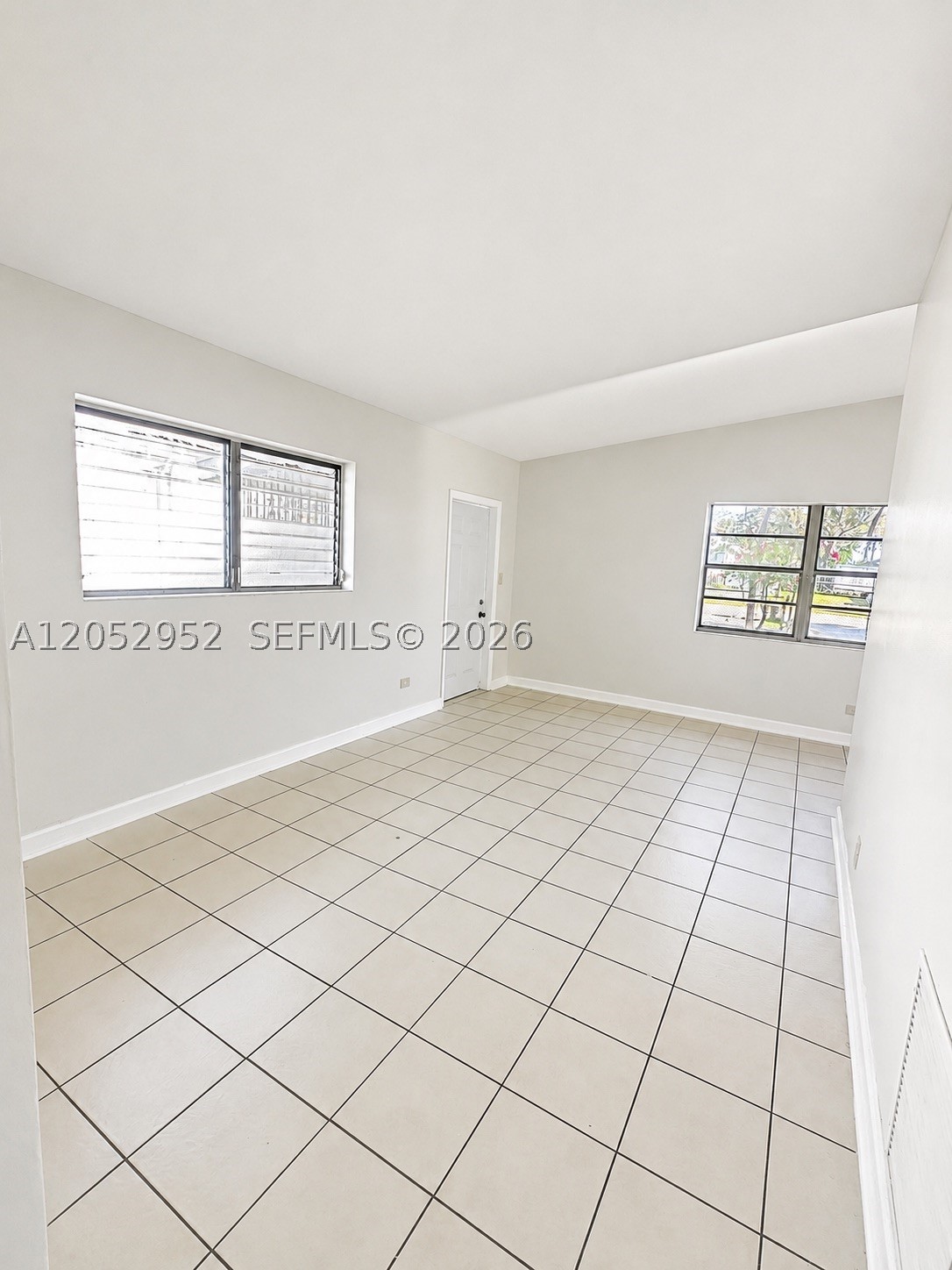 PALM AVE HEIGHTS - Residential Lease