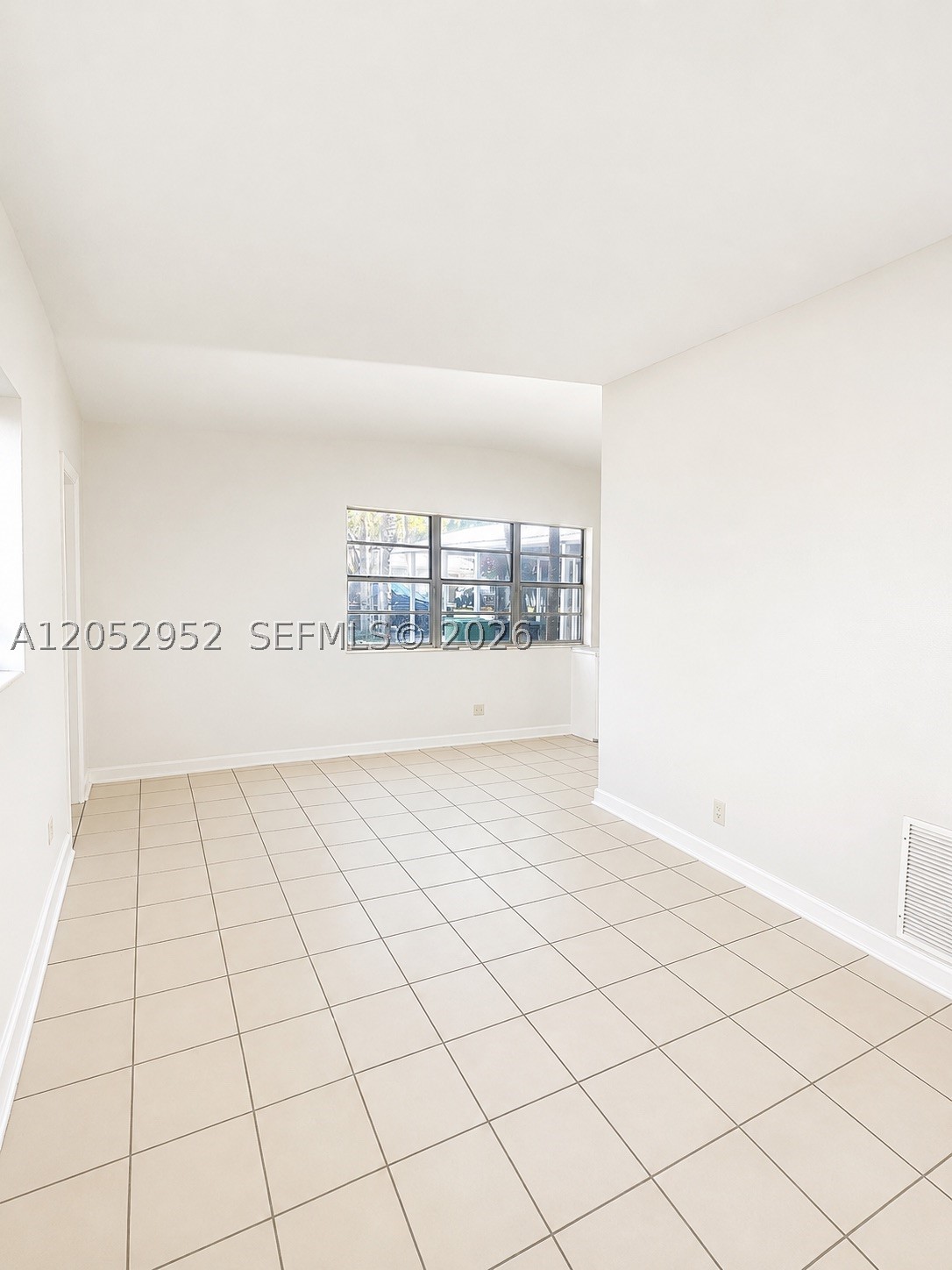 PALM AVE HEIGHTS - Residential Lease