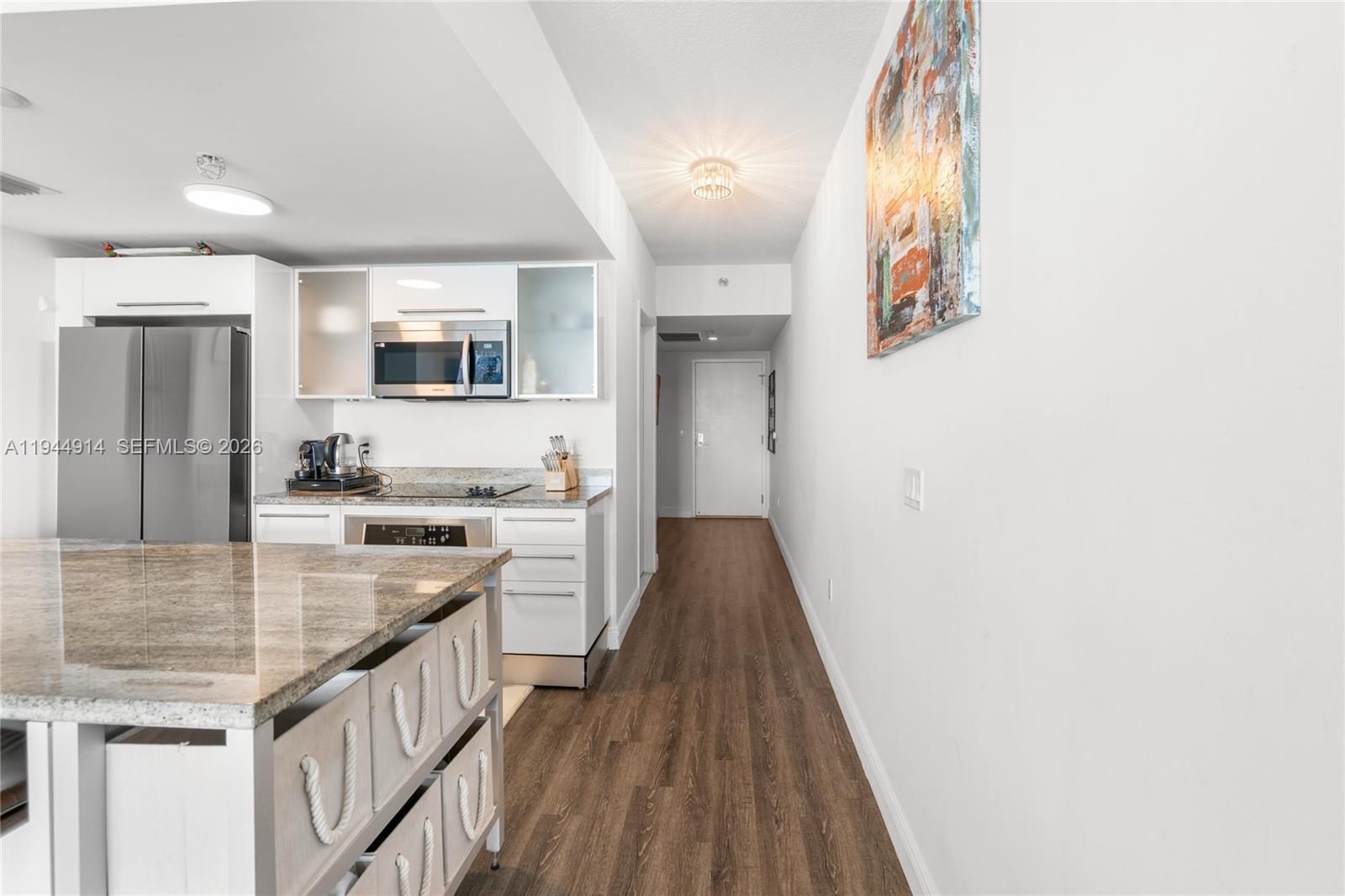 LATITUDE ON THE RIVER CON - Residential