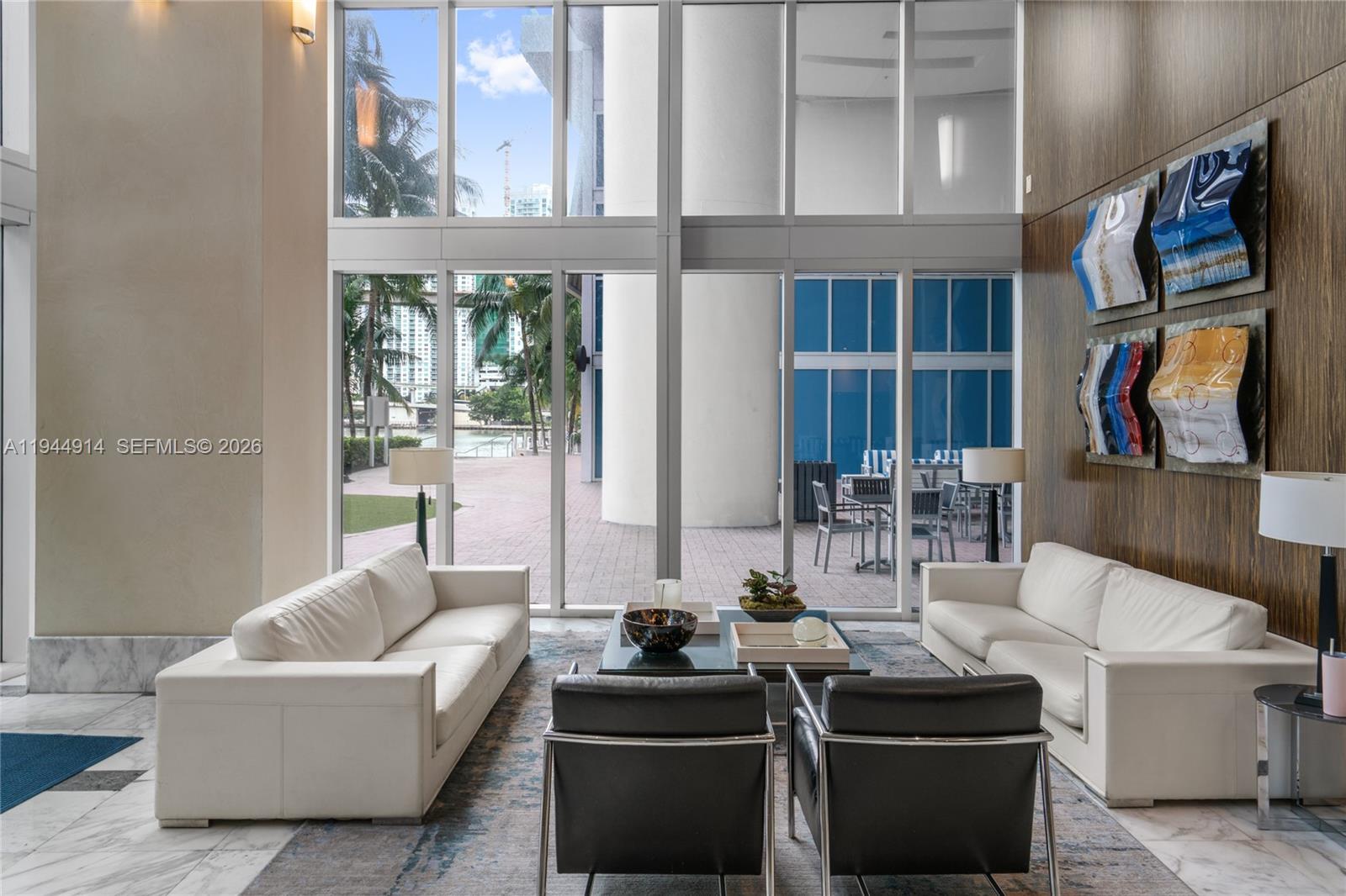 LATITUDE ON THE RIVER CON - Residential