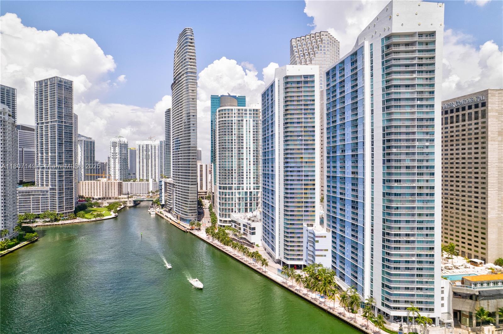 Prime Location Studio in Downtown Miami to live or to invest!  Amazing location and amenities. Great use of internal space. Located in the heart of Downtown Miami  Walking distance to Arena, Performance Center, Museums, Brickell City Centre, Mary Brickell Village, World Center,  Whole Foods, Movie Theater, Pharmacies and more. Easy access to major highways. Pool deck under renovations, estimated to re-open soon.
Studio is rented $2,400.00 one year lease.
