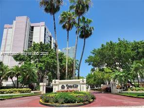 PLAZA OF AMERICAS CONDO P - Residential