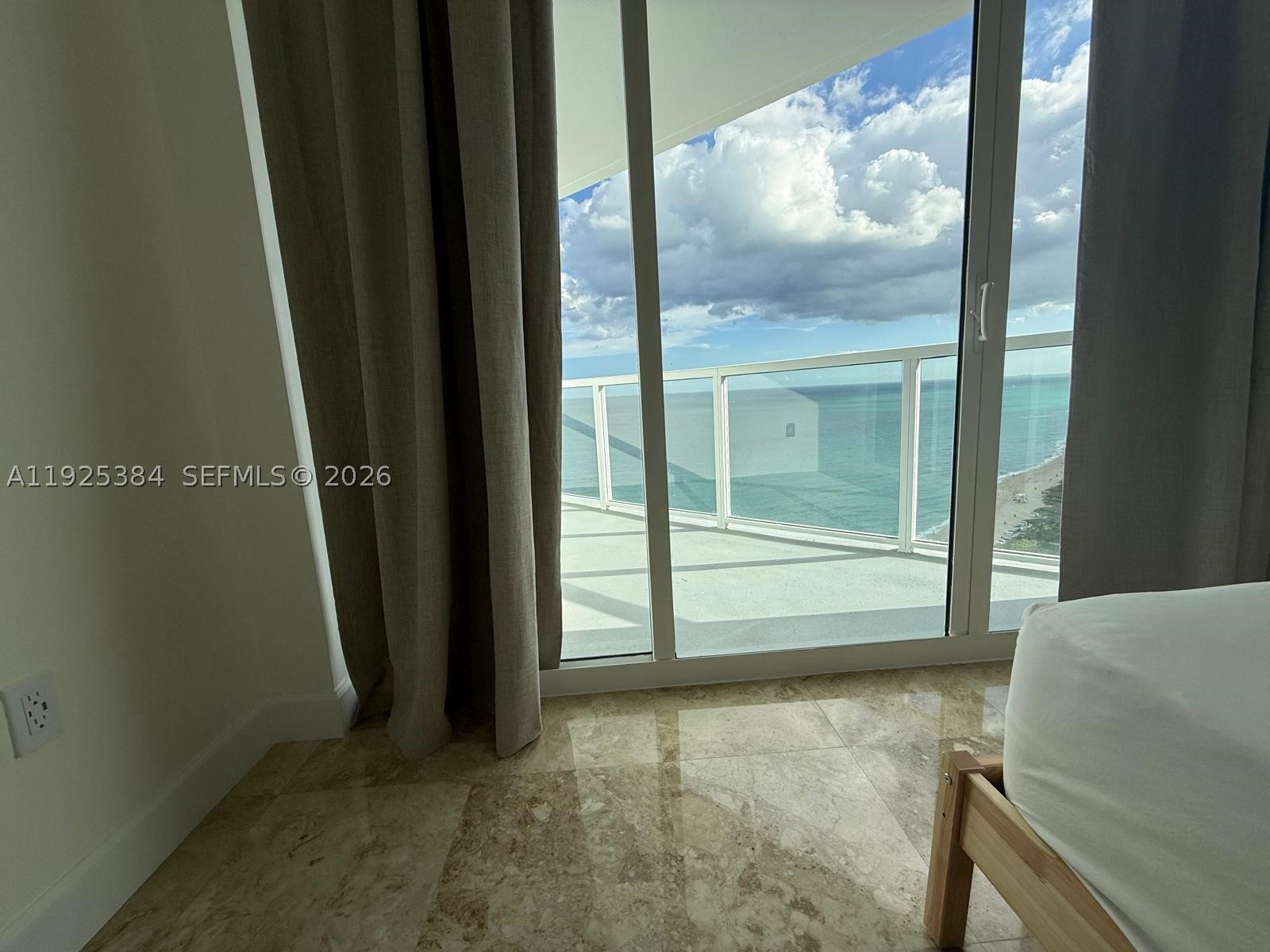 LA PERLA CONDO - Residential