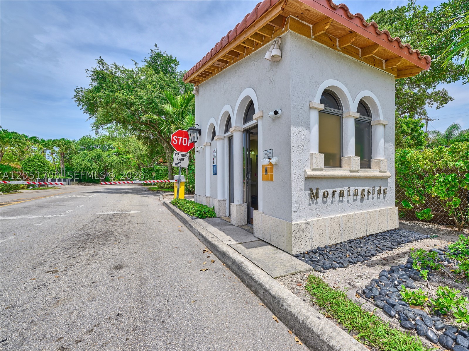 PARK PLAZA - Residential Lease