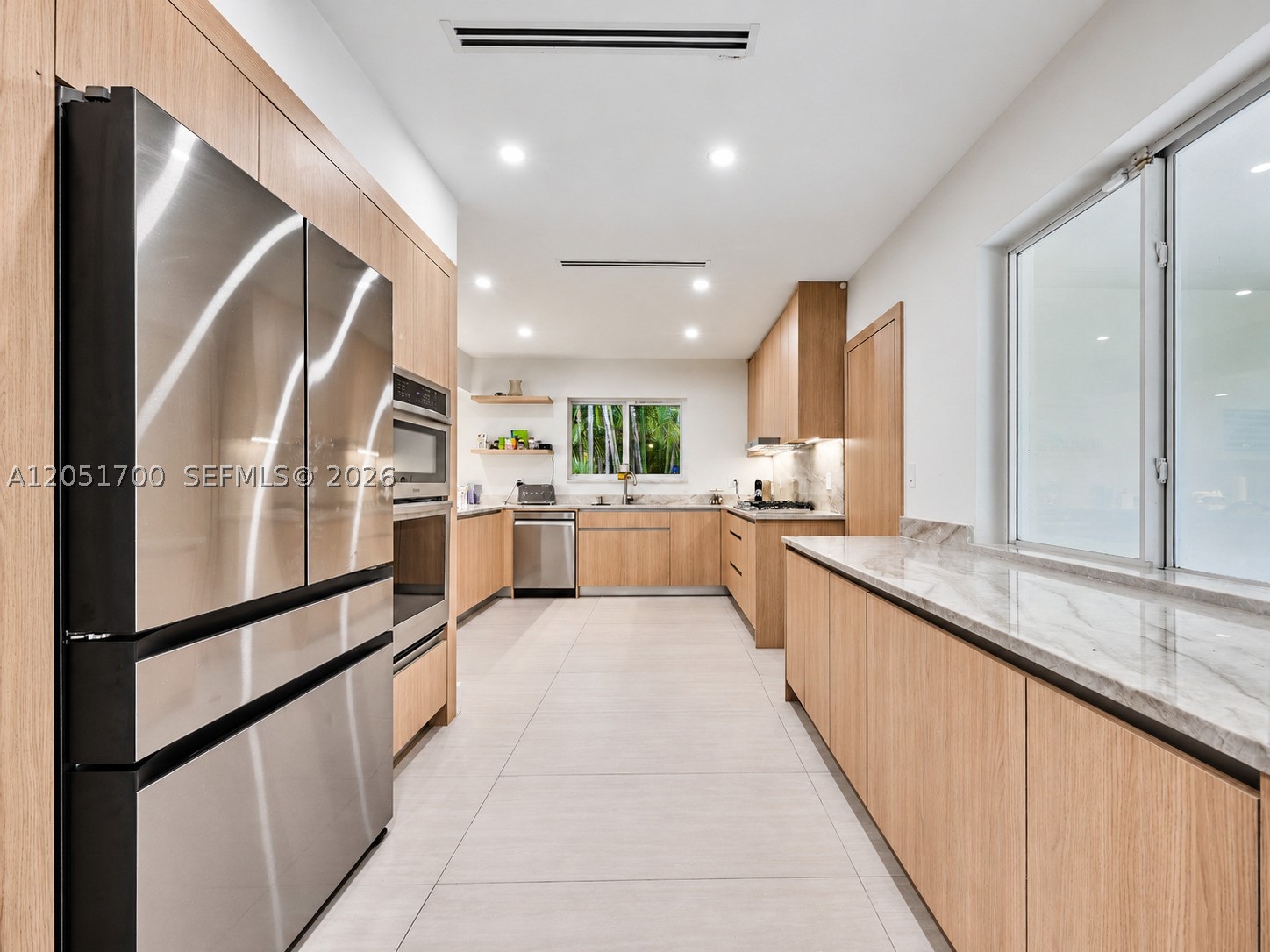 PARK PLAZA - Residential Lease